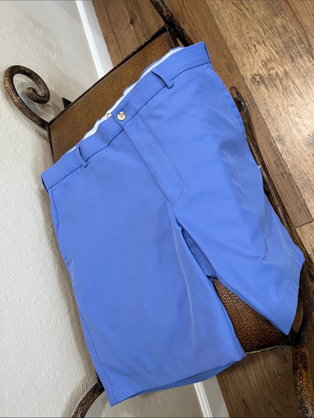 Like New Peter Millar unique bluish purple colored Vintage Golf ⛳️ Shorts!